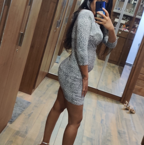 Bodycon print dress - Picture 2 of 3